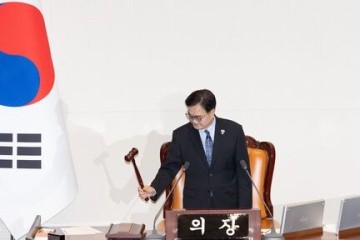 [쇼벨] EBS Reform Bill Passes with Overwhe…