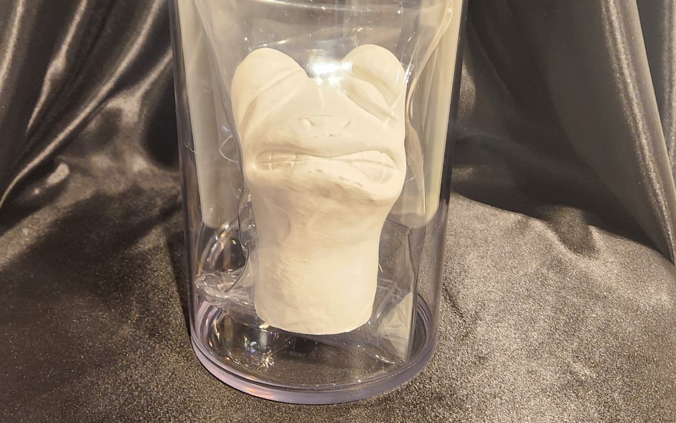 [쇼벨]  욕망을 다스리는 구조, 평온에 이르는 조각 — 추은영 개인전 '아타락시아'